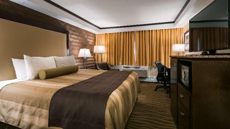 בית מלון כפרי Best Western Premier Denham Inn & Suites