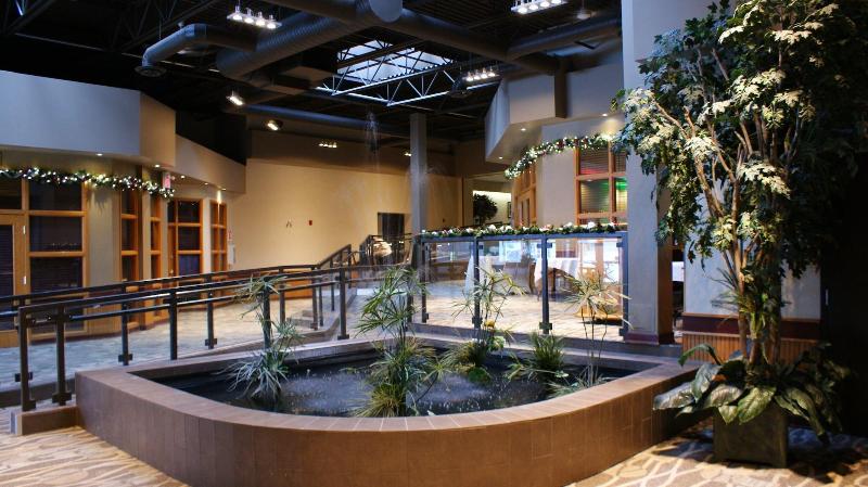 فندق Canad Inns Destination Centre Windsor Park