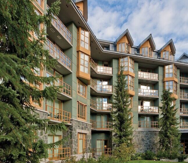 Отель Worldmark Whistler Cascade Lodge