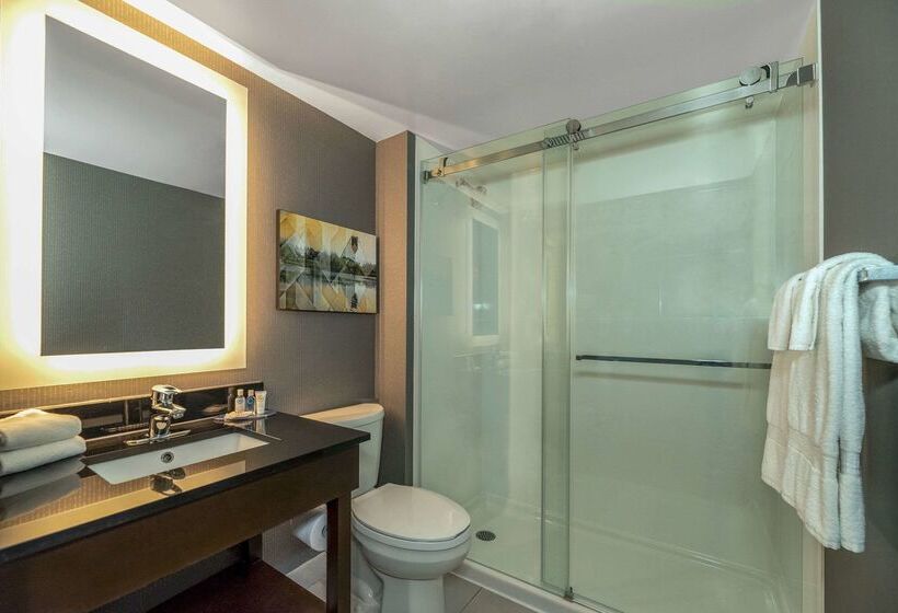 هتل Comfort Inn