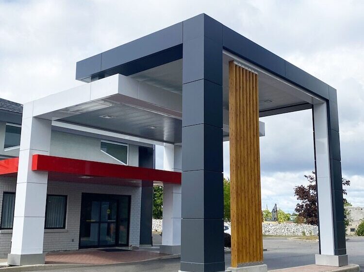 هتل Comfort Inn
