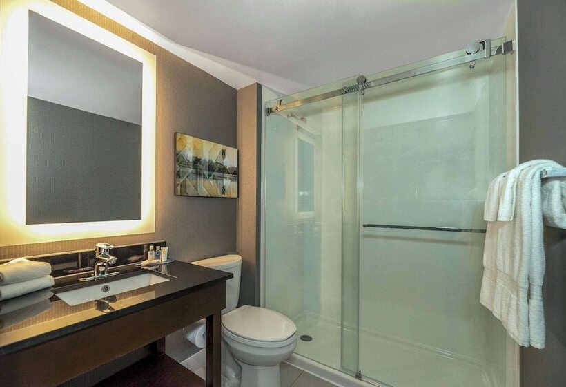 هتل Comfort Inn