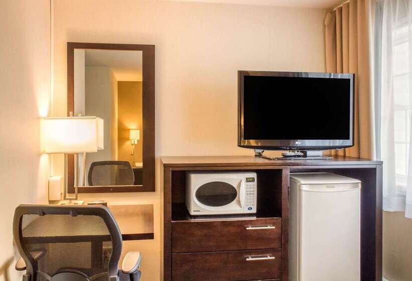 هتل Comfort Inn