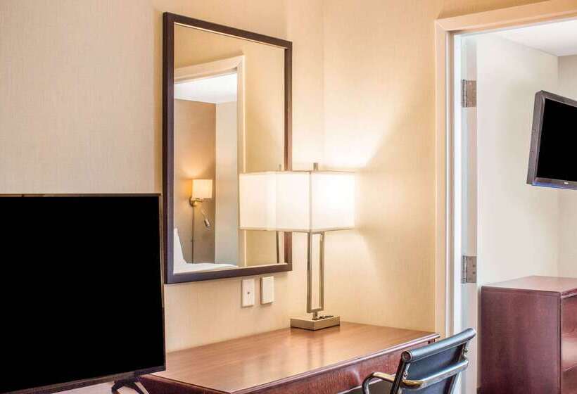 هتل Comfort Inn