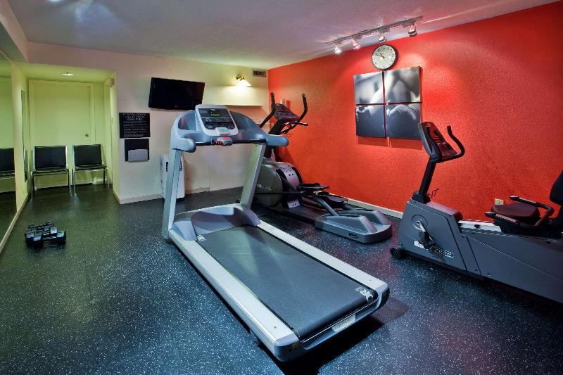 هتل Country Inn & Suites By Radisson, Saskatoon, Sk