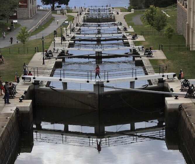 Fotos del hotel Courtyard By Marriott Ottawa Downtown:  8