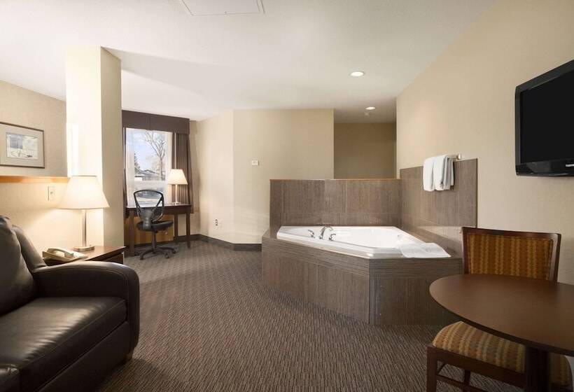 هتل Days Inn By Wyndham Estevan
