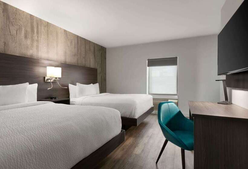 هتل Days Inn By Wyndham Saint John