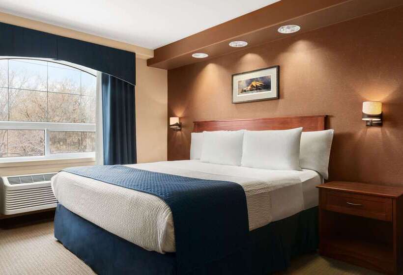 호텔 Days Inn & Suites By Wyndham Brandon