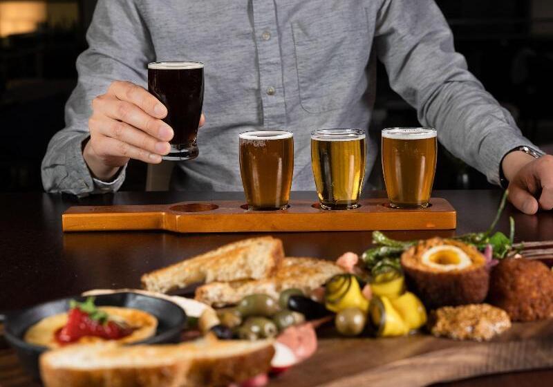 Delta Hotels By Marriott Vancouver Downtown Suites