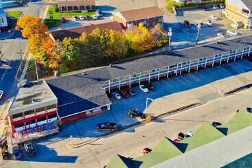هتل Econo Lodge Miramichi
