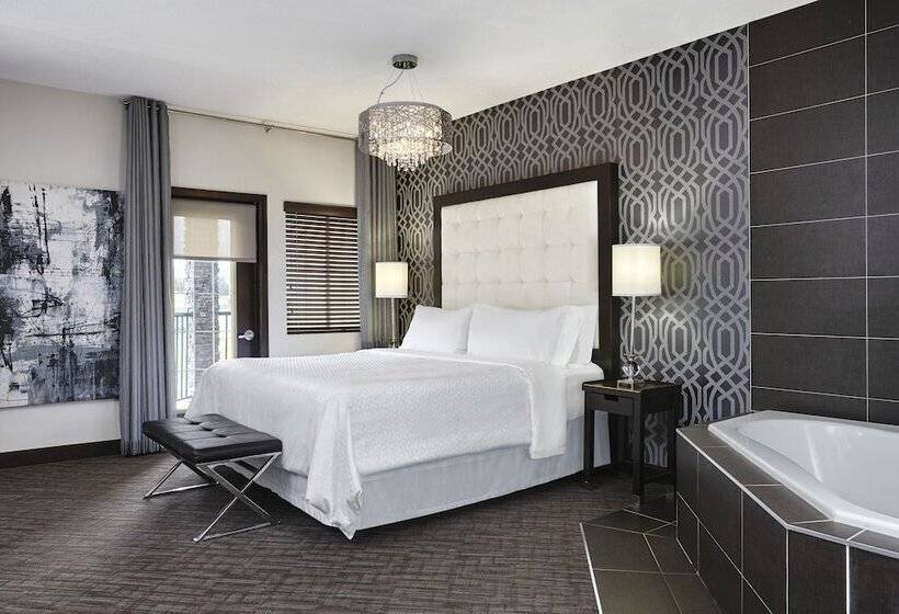 Four Points By Sheraton Hotel & Suites Calgary West