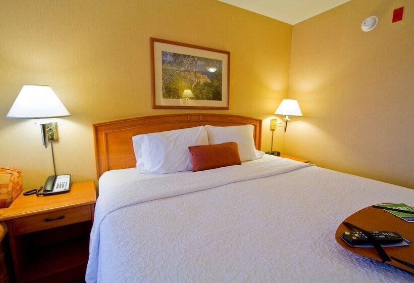 هتل Hampton Inn Vancouver Airport Richmond