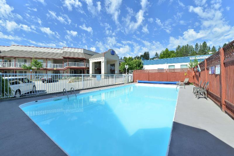 酒店 Inn & Suites Princeton