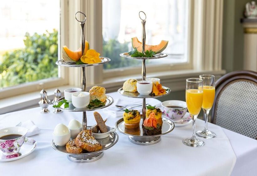 בית מלון כפרי Pendray Inn And Tea House