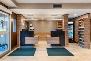 هتل Quality Inn & Suites