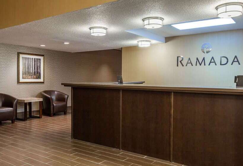 هتل Ramada By Wyndham Timmins