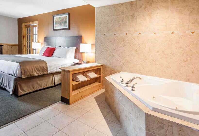 هتل Ramada By Wyndham Timmins