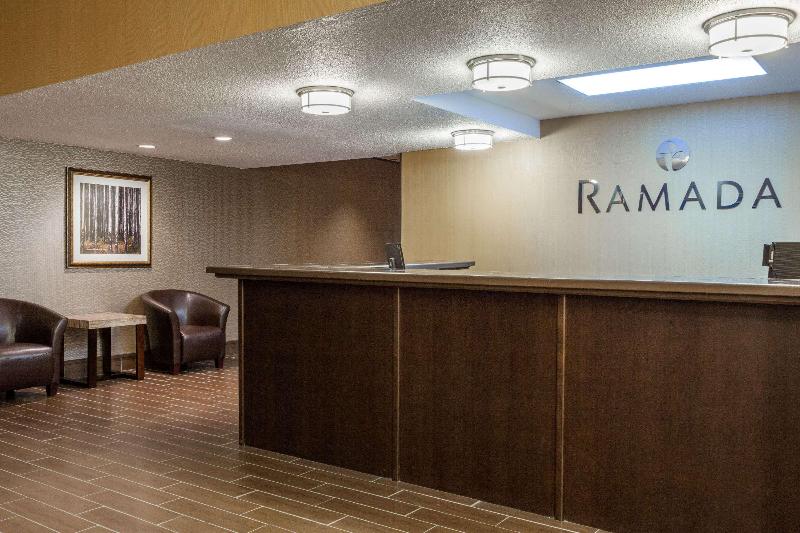 هتل Ramada By Wyndham Timmins