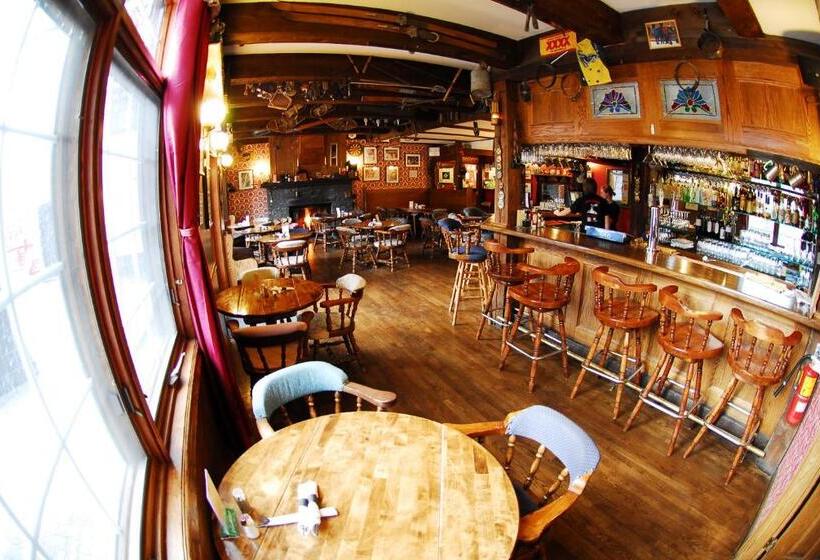 Отель The Georgetown Inn