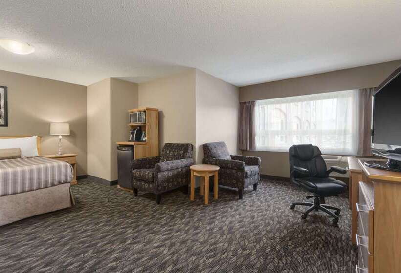 Отель Travelodge By Wyndham Prince George