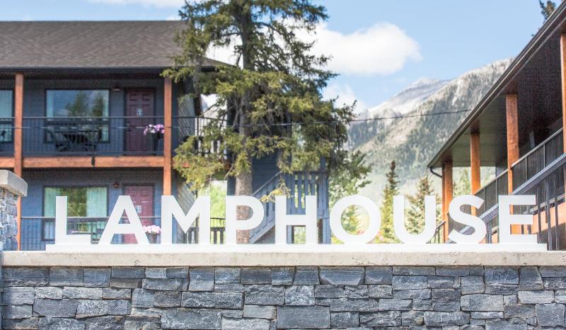 モーテル Lamphouse By Basecamp