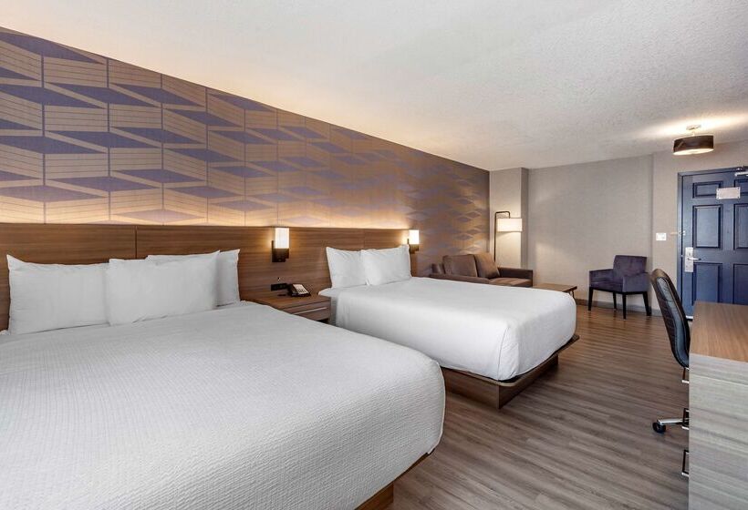 هتل Best Western Plus West Edmonton