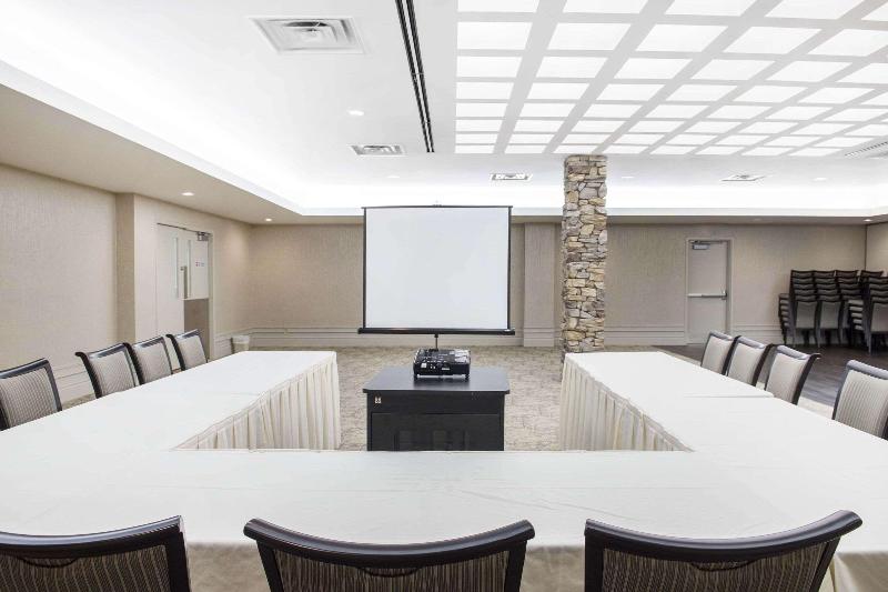 Clarion Hotel & Conference Centre