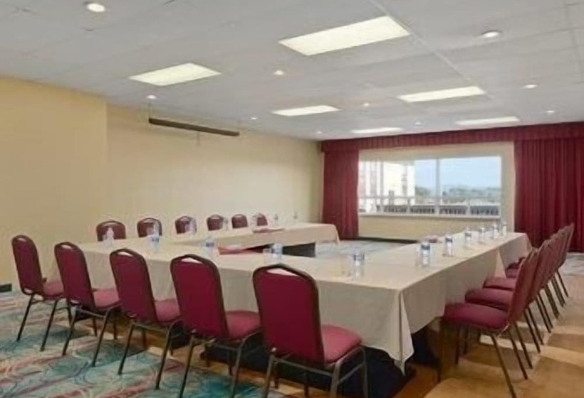 فندق Days Inn By Wyndham Stephenville