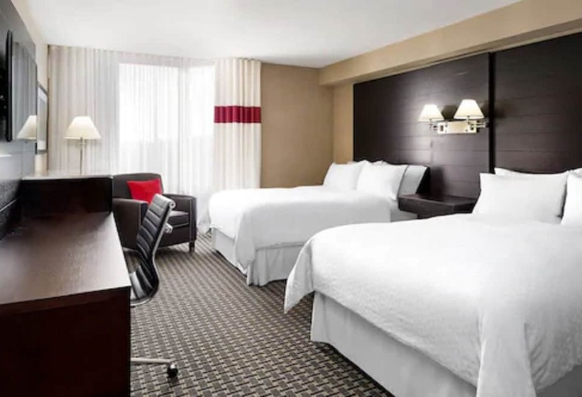 هتل Four Points By Sheraton Mississauga  Meadowvale