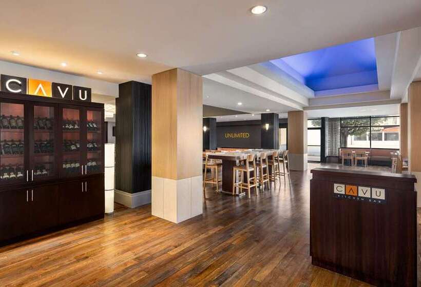 ホテル Hilton Vancouver Airport