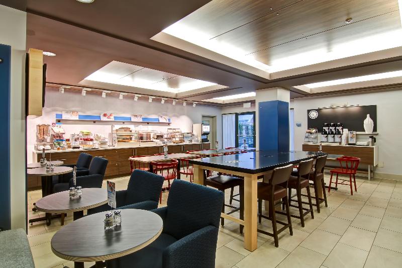 هتل Holiday Inn Express Kamloops, An Ihg