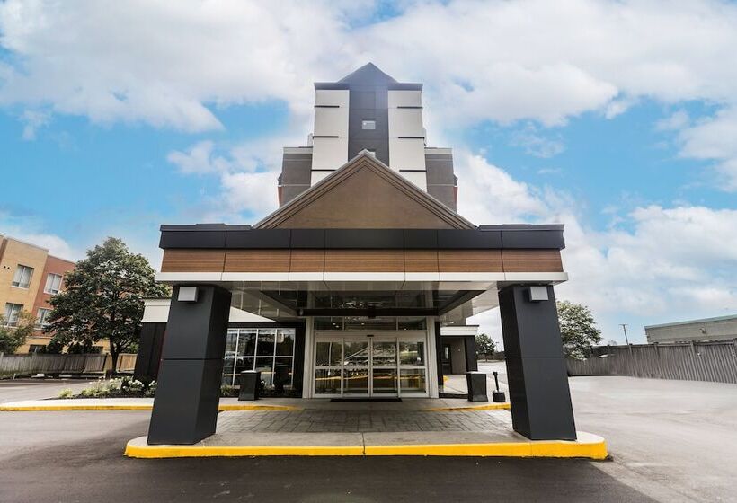 هتل Holiday Inn Express Toronto North York, An Ihg