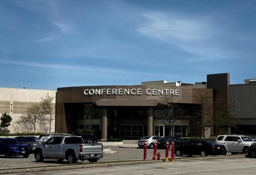 هتل Holiday Inn Toronto Airport East, An Ihg