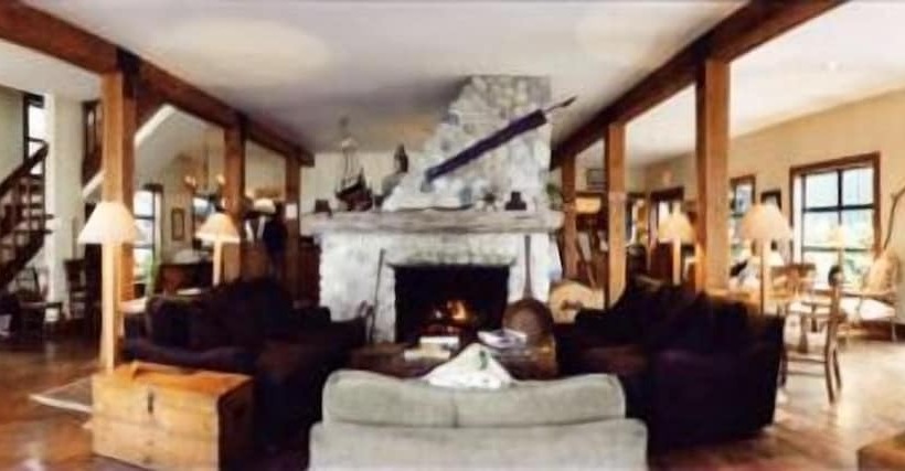هتل Middle Beach Lodge
