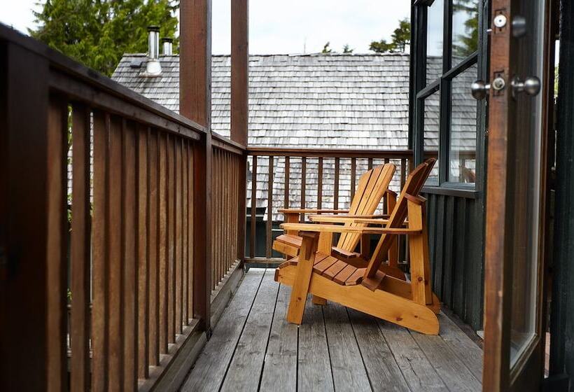 هتل Middle Beach Lodge