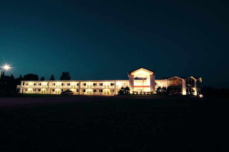 هتل Moncton