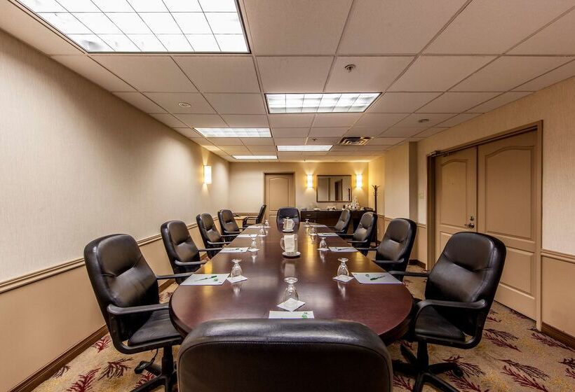 Radisson Hotel Montreal Airport
