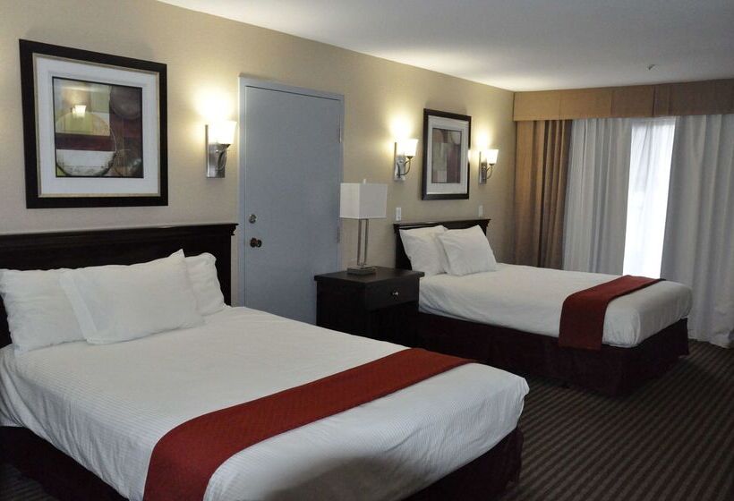 בית מלון כפרי Ramada By Wyndham Abbotsford