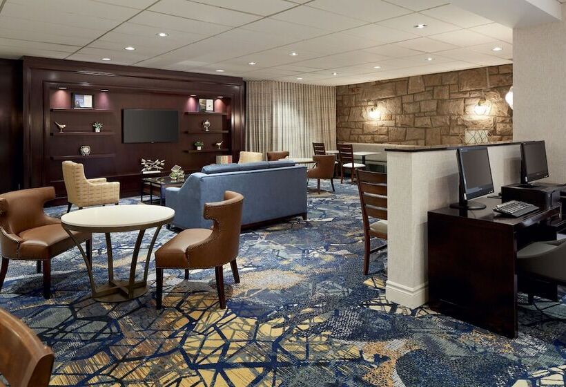 هتل Sheraton Montreal Airport