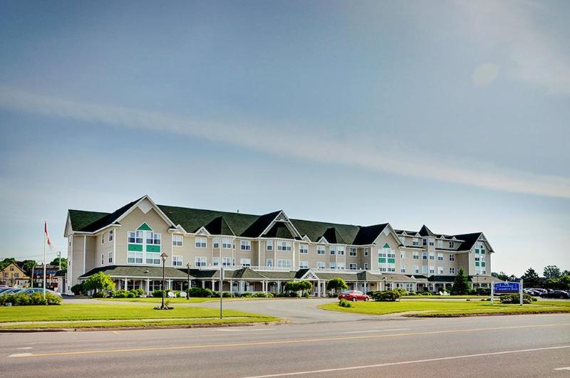 هتل The Loyalist Country Inn & Conference Centre