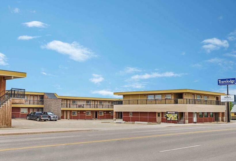 בית מלון כפרי Travelodge By Wyndham Dawson Creek