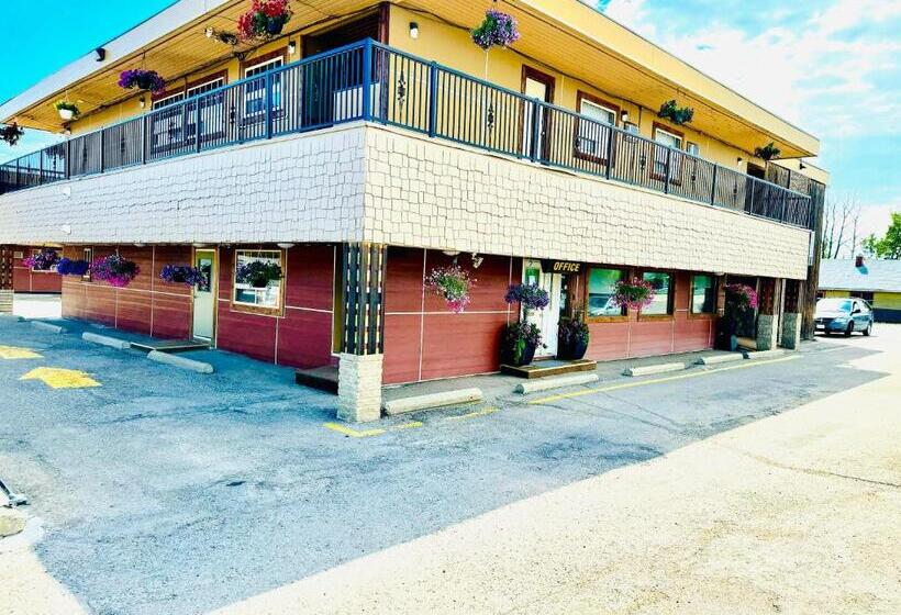 בית מלון כפרי Travelodge By Wyndham Dawson Creek