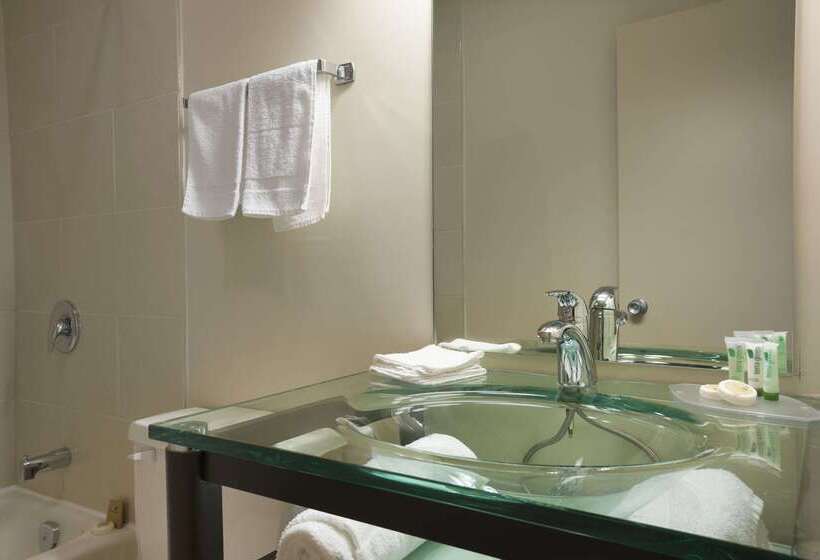 مُتل Travelodge By Wyndham Kapuskasing