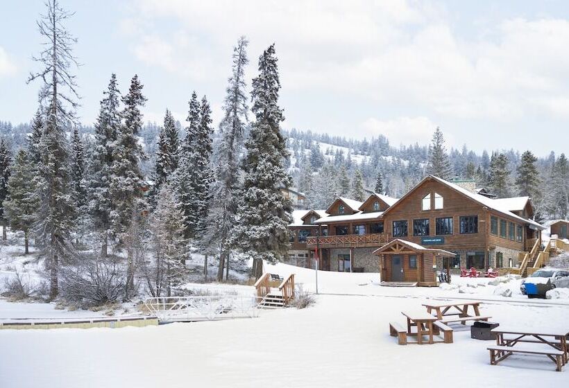 استراحتگاه Pyramid Lake Lodge