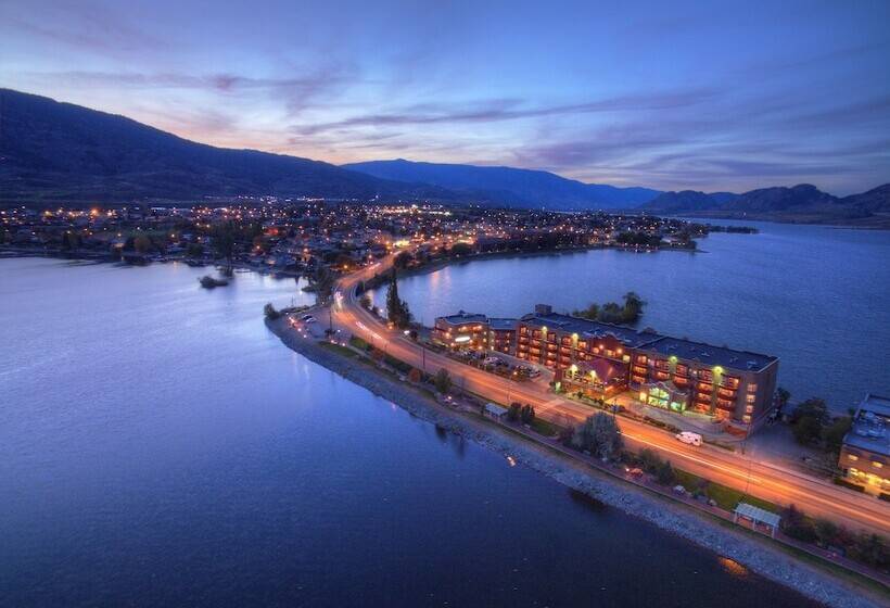 אתר נופש Holiday Inn Osoyoos
