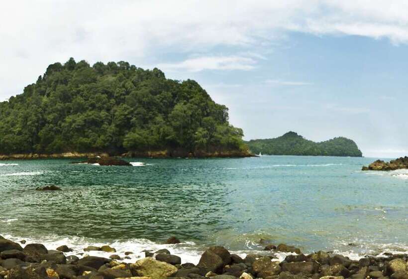 Hotel Best Western & Casino Kamuk in Quepos, starting at £37 Destinia