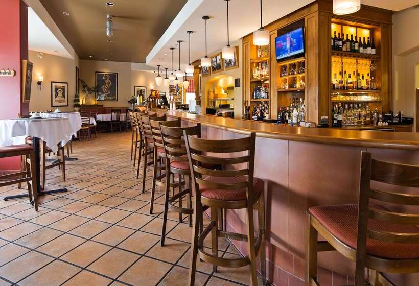 בית מלון כפרי Best Western Plus Stoneridge Inn & Conference Centre London Ontario