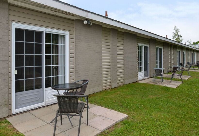 فندق Canadas Best Value Inn & Suites Charlottetown
