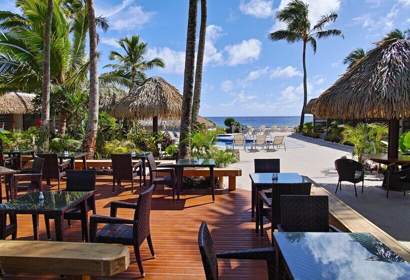 Hotel Club Raro Resort